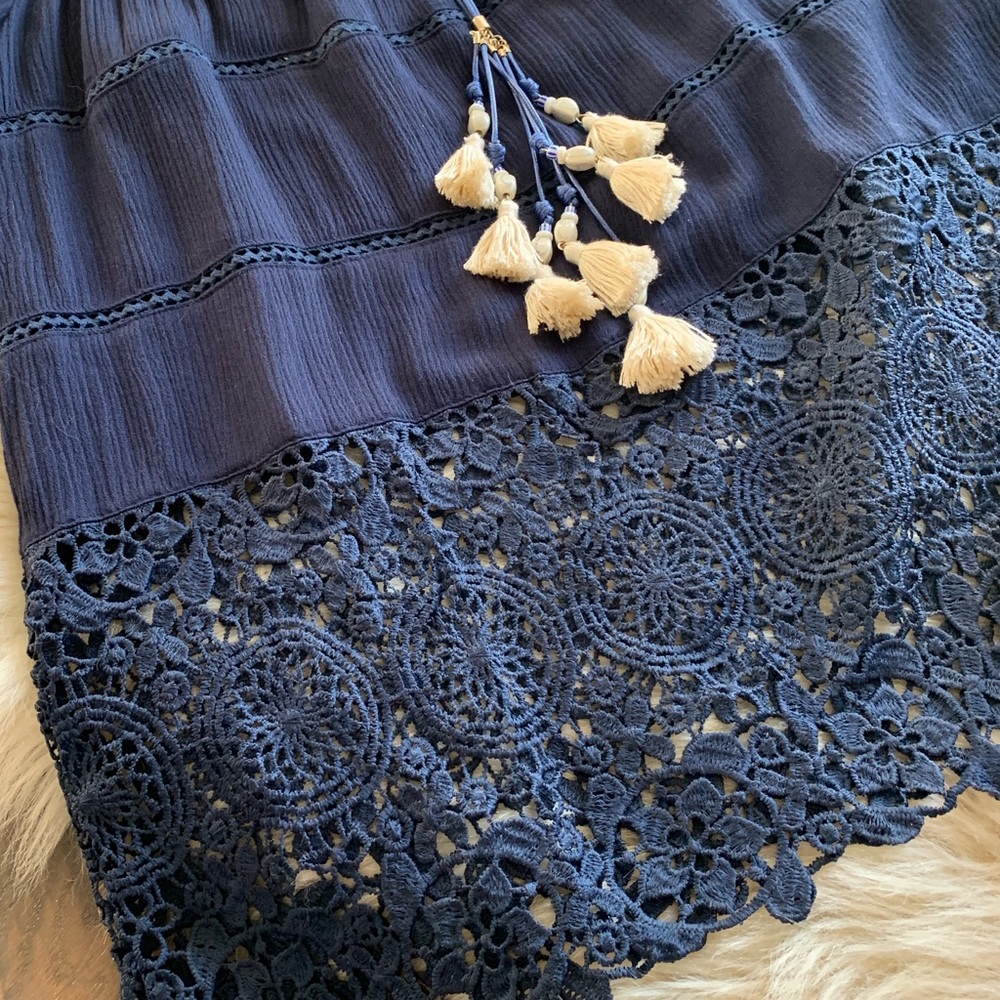 Navy top - Picture 5 of 5